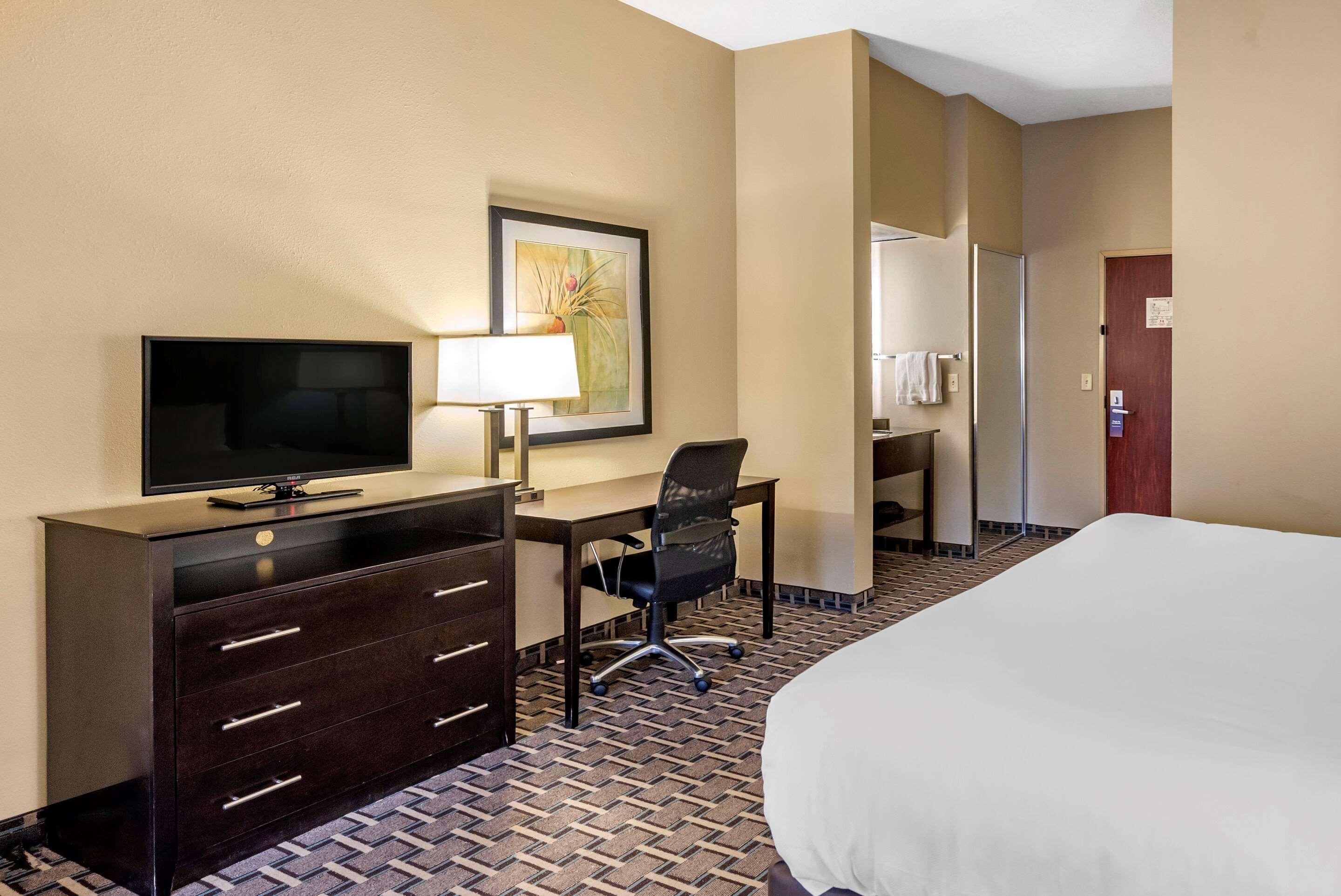 Comfort Suites Кловис Экстерьер фото