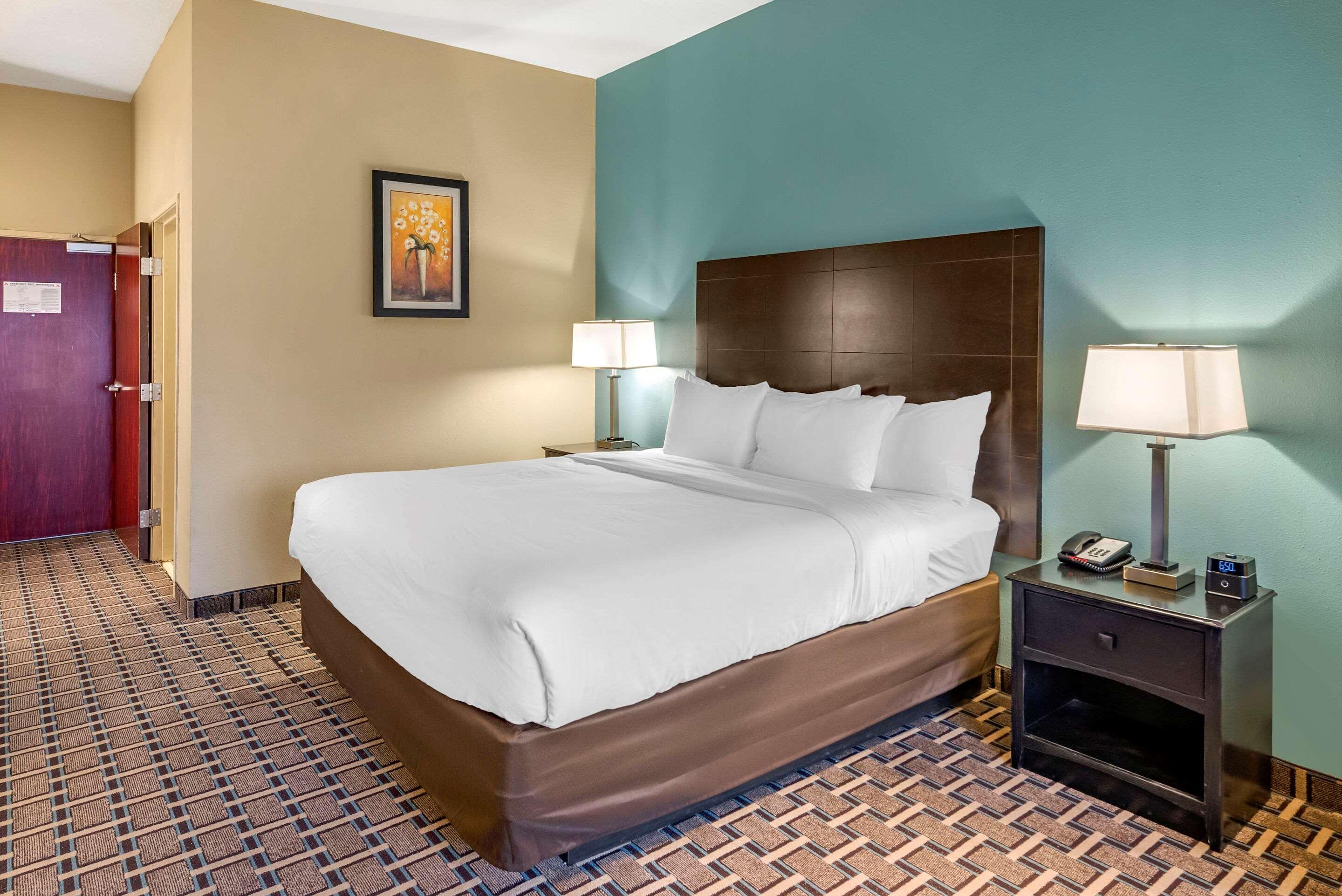 Comfort Suites Кловис Экстерьер фото